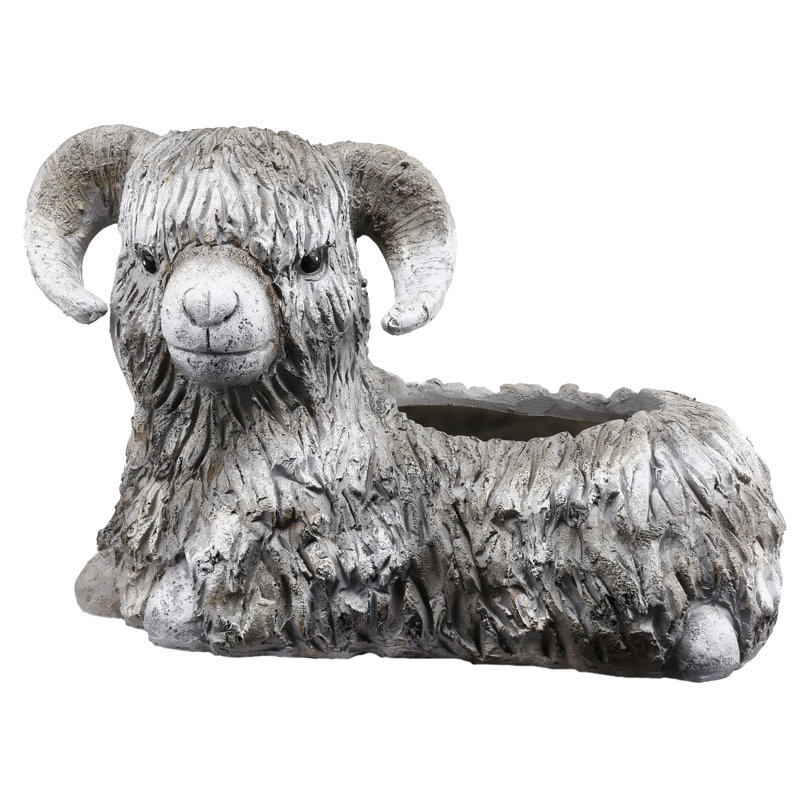Shellie Statue Planter