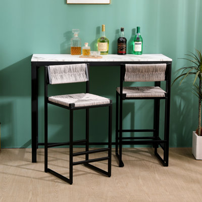 Tabourets de bar gris avec dossier, fabrication pour une utilisation durable 2 dossiers - métal solide et corde de papier tissé. Espaces modernes pour la maison, le bureau et le café