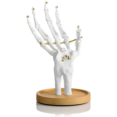 Figurines & Sculptures