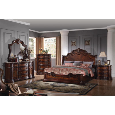 Scarberry Standard 5 Piece Bedroom Set