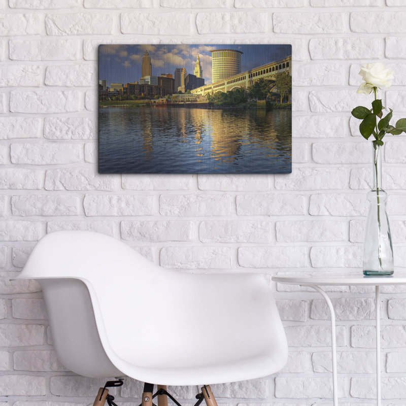 Mur en métal Latitude Run® «Cleveland Ohio» par Rick Berk, H 16 po x l 24 po