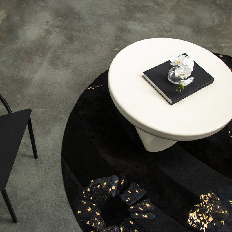 Art Hide X Sasha Biskoff Cowhide Geometric Area Rug, Round 6'6"