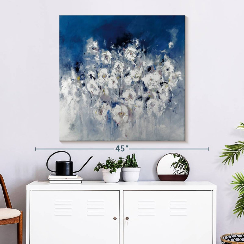 Bloom Avery, 33" H x 33" W