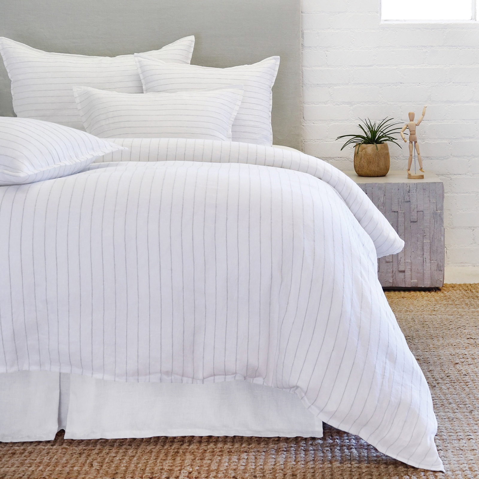 Blake Linen Duvet Cover Set, Queen, White/Ocean