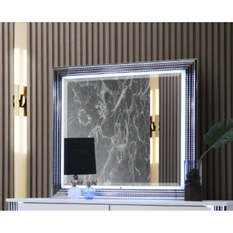 MOON SMOOTH MIRROR WITH LED, White