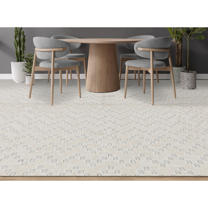 Wool Chevron Area Rug in White, Rectangle 6' x 9'