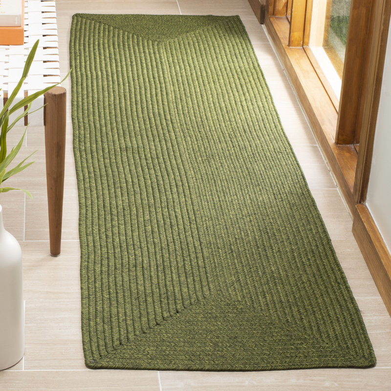 Lakehurst Solid Green Indoor/Outdoor Rug, Runner 69cm x 183cm