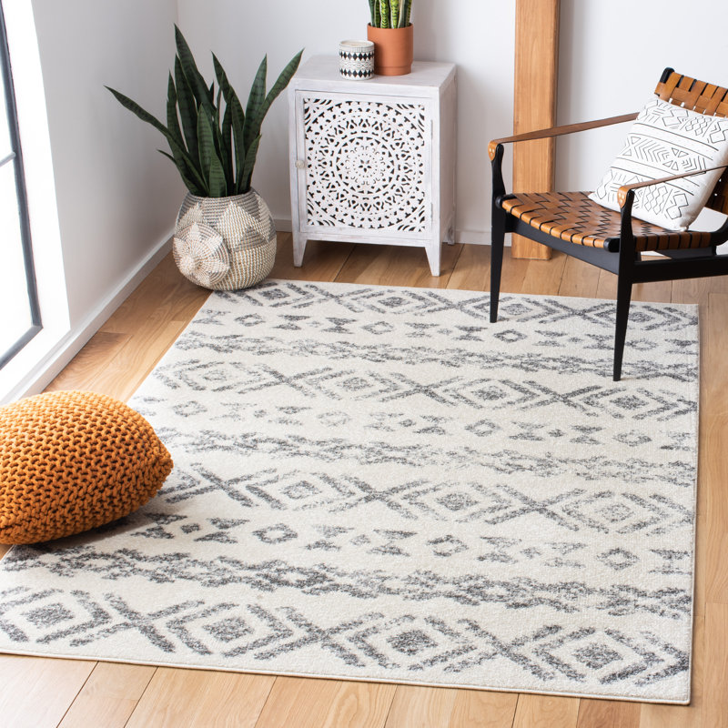 Tapis ivoire / gris Southwestern, Rectangle 6 pi 7 po x 8 pi 7 po