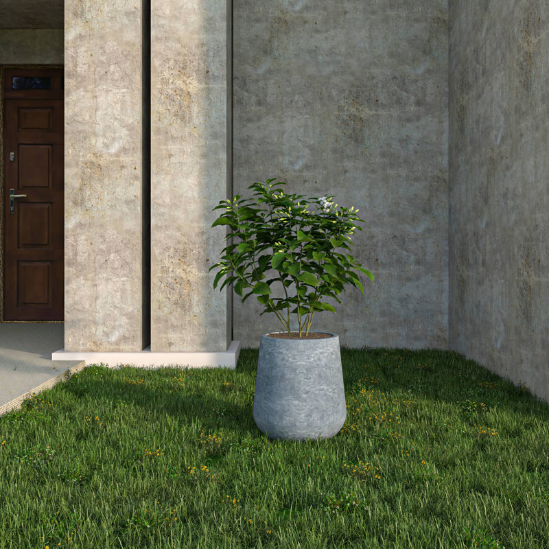 Pot à fleurs fait à la main Weybright, H 12 po x l 11,8 po x P 11,8 po, Béton vieilli