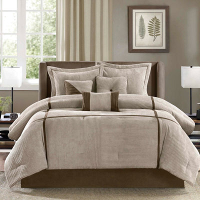 970891358-8CDE Comforter
