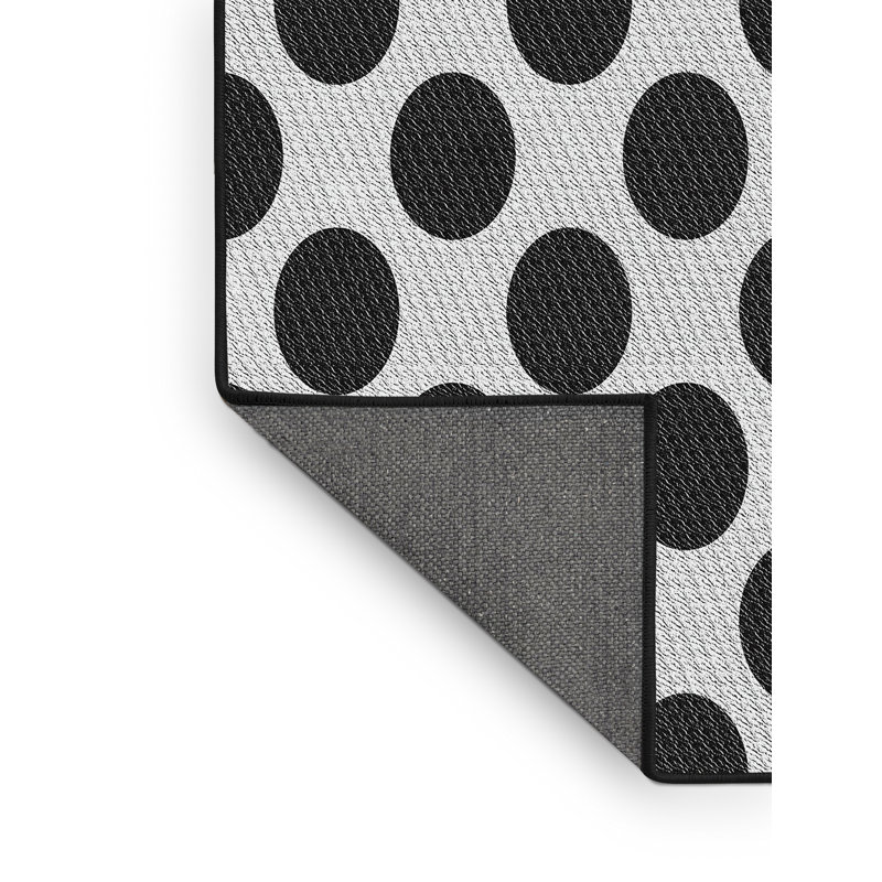 Tapis noir et blanc à motif géométrique, Rectangle 6 pi x 9 pi
