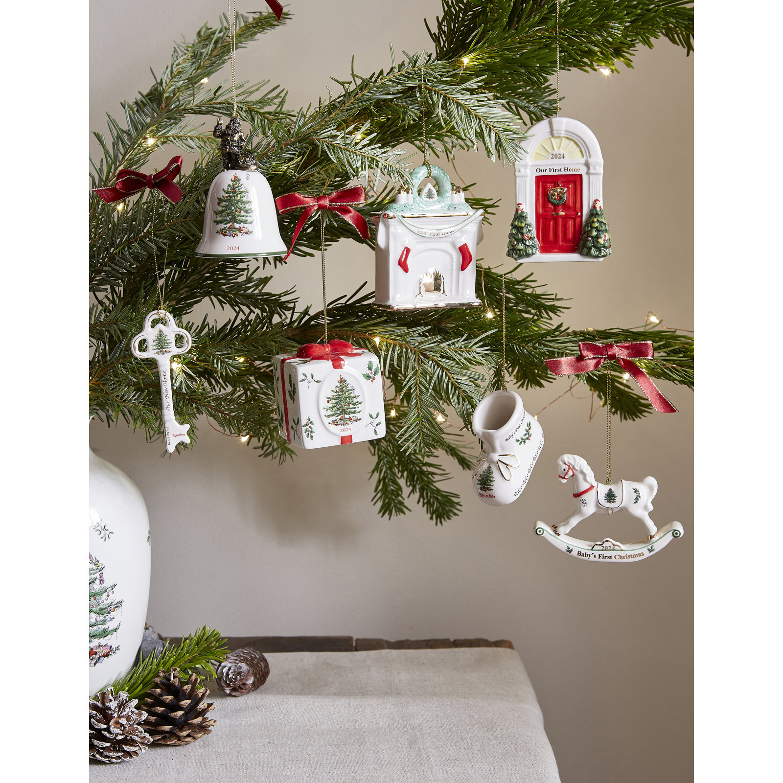 Christmas Tree 3" Figurine