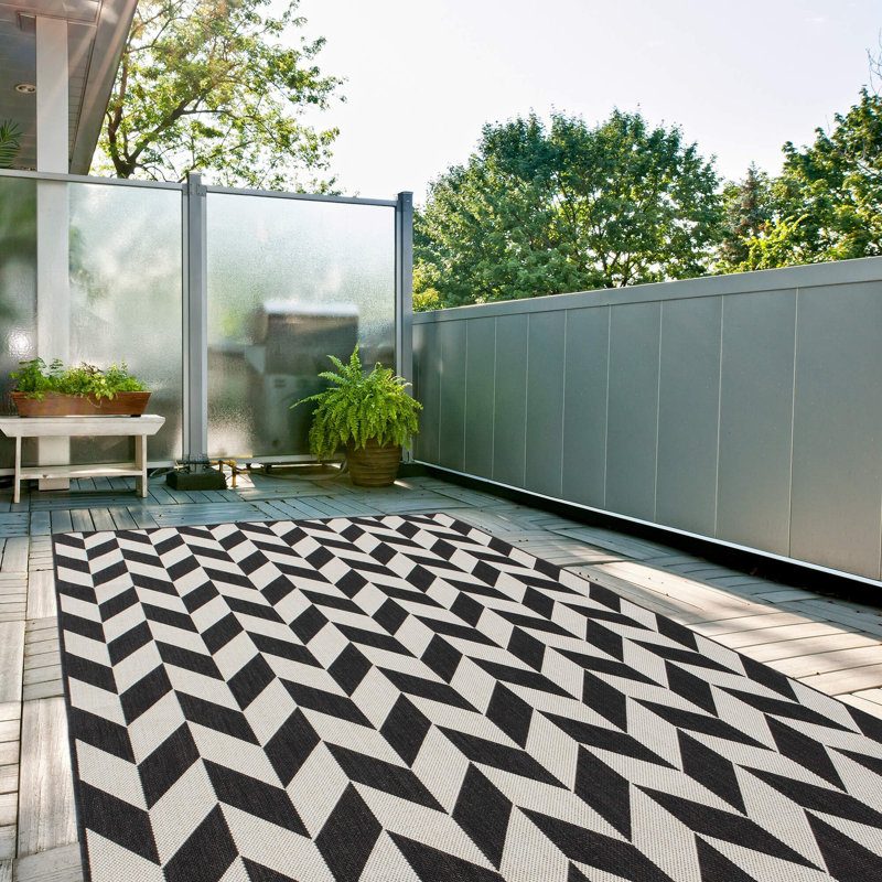 Ecology Collection Geometric Indoor / Outdoor Area Rug, Rectangle 80 x 150cm