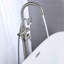 Robinet de baignoire monocommande à fixation au sol avec douche à main-79649496