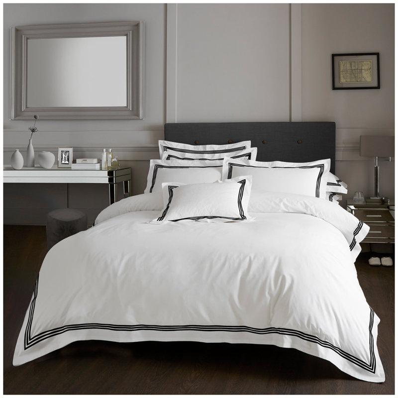 Cotton Blend Solid Colour Duvet Cover with Pillowcases Included, White/Black, Kingsize Duvet Cover + 2 Standard Pillowcases