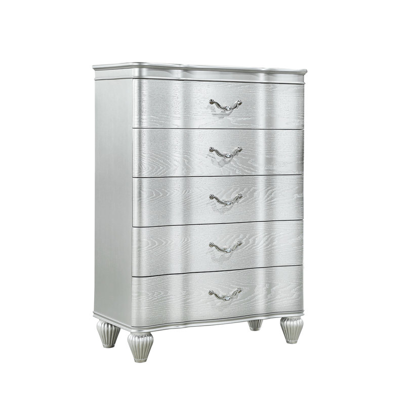 Ensemble de chambre à coucher Hinsley, Grand, 5 Pcs: Bed, 2 Dressers, Mirror, Nightstand