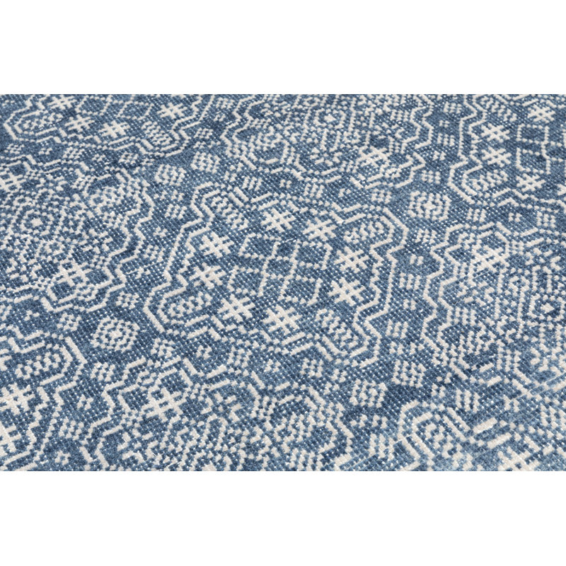 Bovina Geometric Area Rug in Navy/White, Rectangle 7'6" x 9'6"