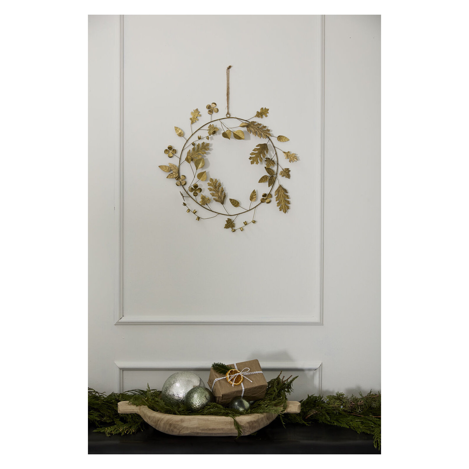 Cold Weather Wreath 17", 17" H x 0.1" W x 17" D
