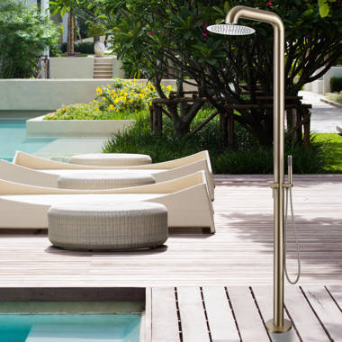 Barrette Outdoor Living Ensemble de douche d'extérieur 4 pi x 4 pi avec  barrière non assemblée - Wayfair Canada