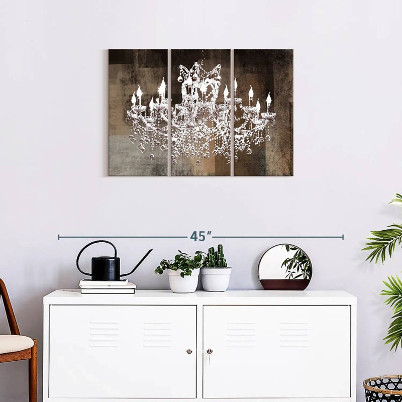 Ensemble de 3 pièces de vieux lustre en cristal sur toile Old, H 20 po x l 33 po x P 1,25 po