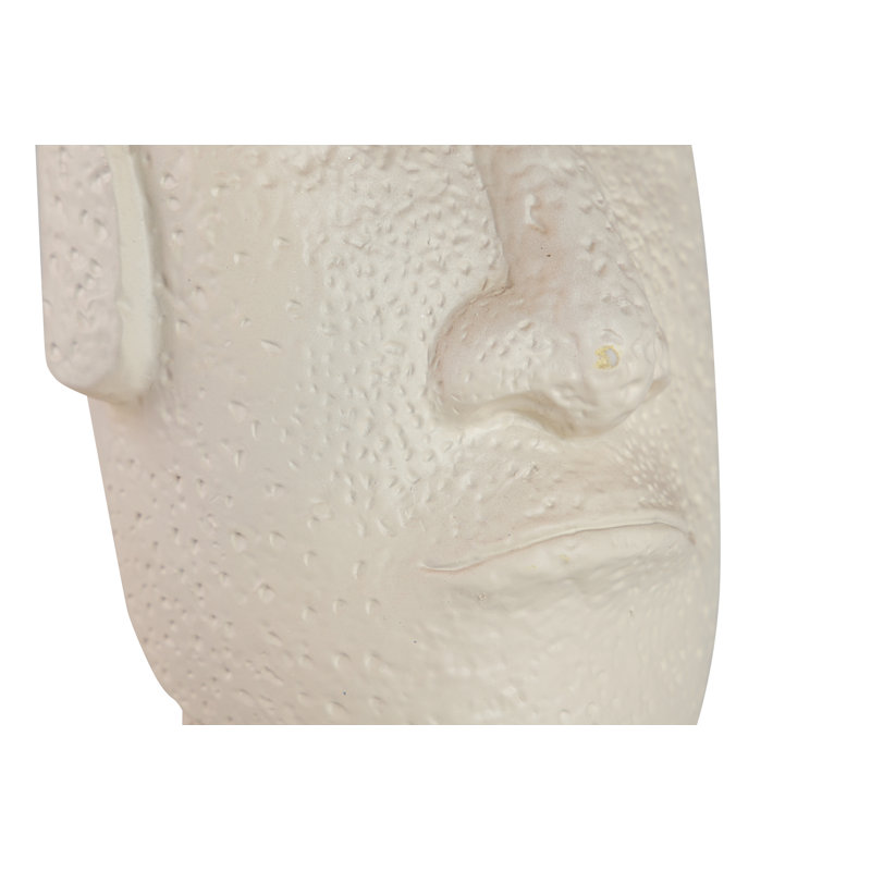 People Figurines & Sculptures