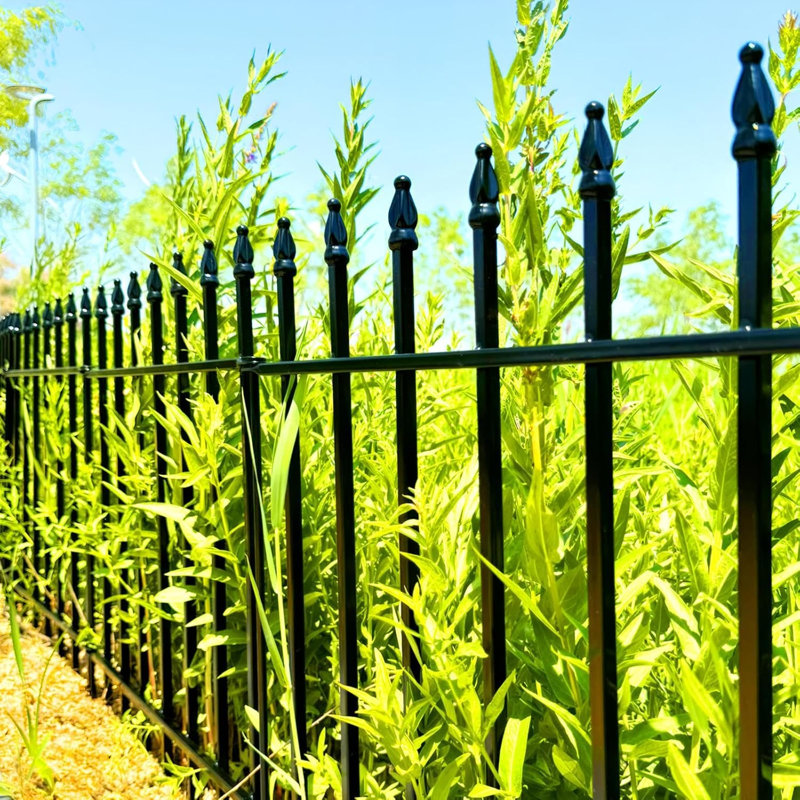 Decorative Powder-Coated Metal Garden Fence Panels, No-Dig Rustproof Border Fencing for Flower Beds, Lawns, Patios, and Pet Areas