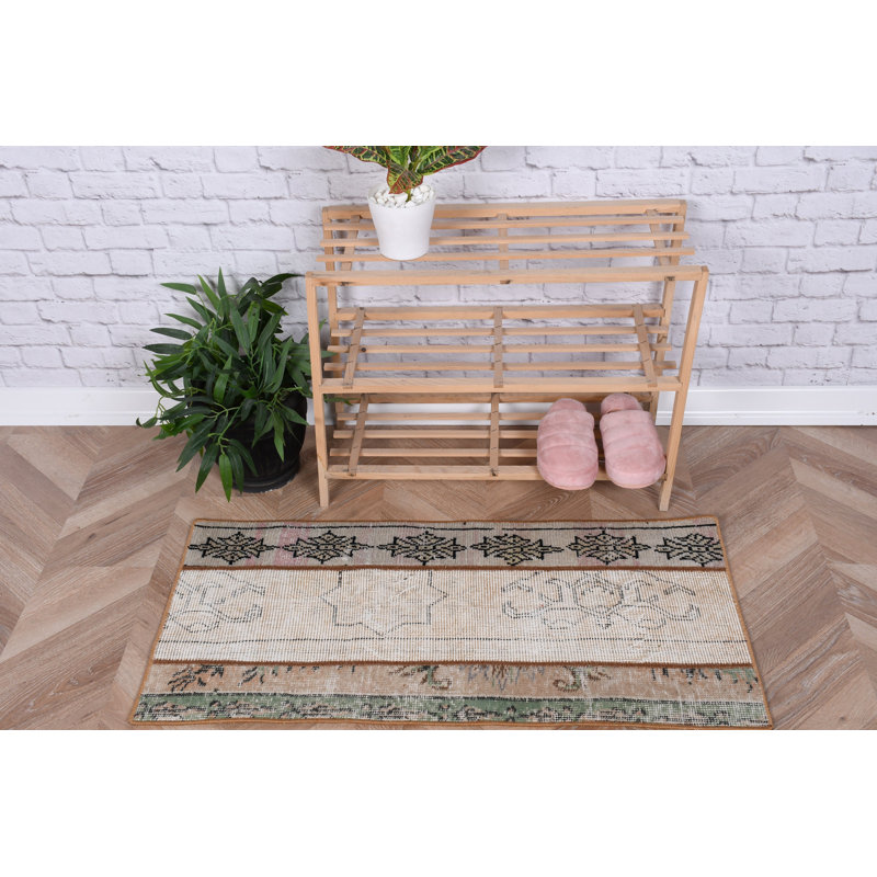 Handmade Vintage Turkish Rug In Boho Style For Entryway Decor With Beige Wool In Farmhouse And Tribal Kilim Design