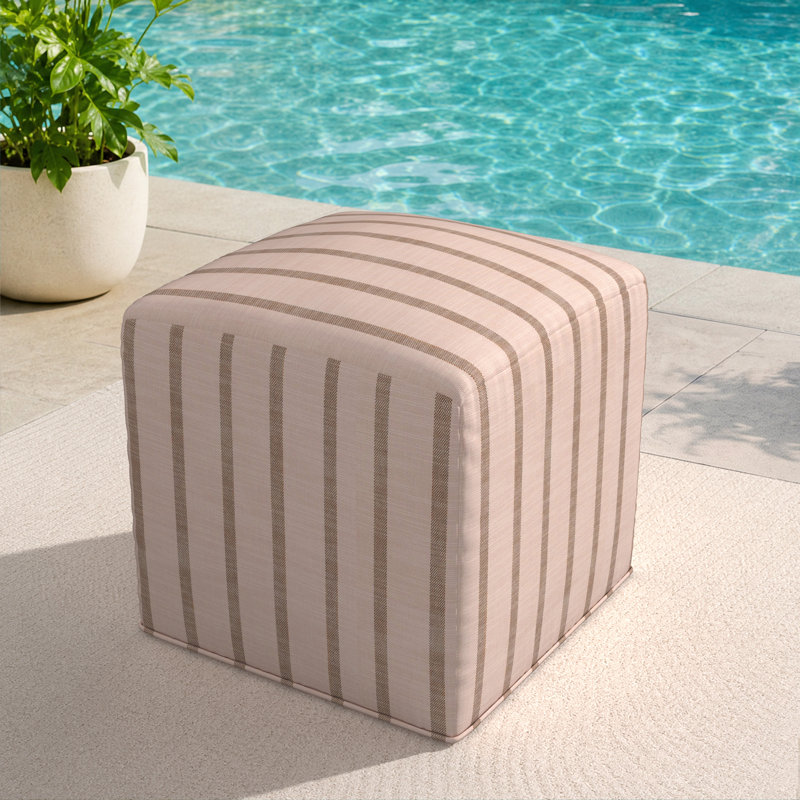 Repose-pieds extérieur Praia Sunbrella®, H 18 po x l 18 po x P 18 po, Détendez-vous avec Sunbrella® rayé Cameo