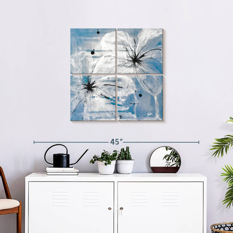 Avery Indigo Bloom I, H 26 po x l 26 po