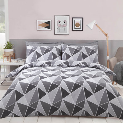 Hollye Polyester Geometric Shapes Duvet Cover Set with Pillowcases Included