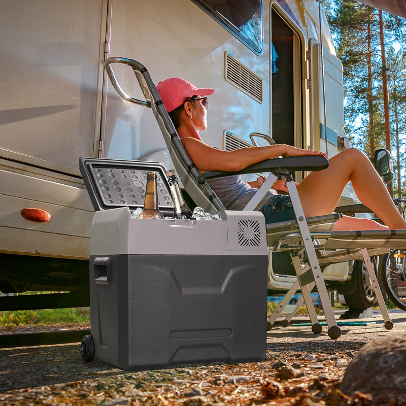 HOMCOM 0.05m³ L Freestanding Mini Fridge with Freezer