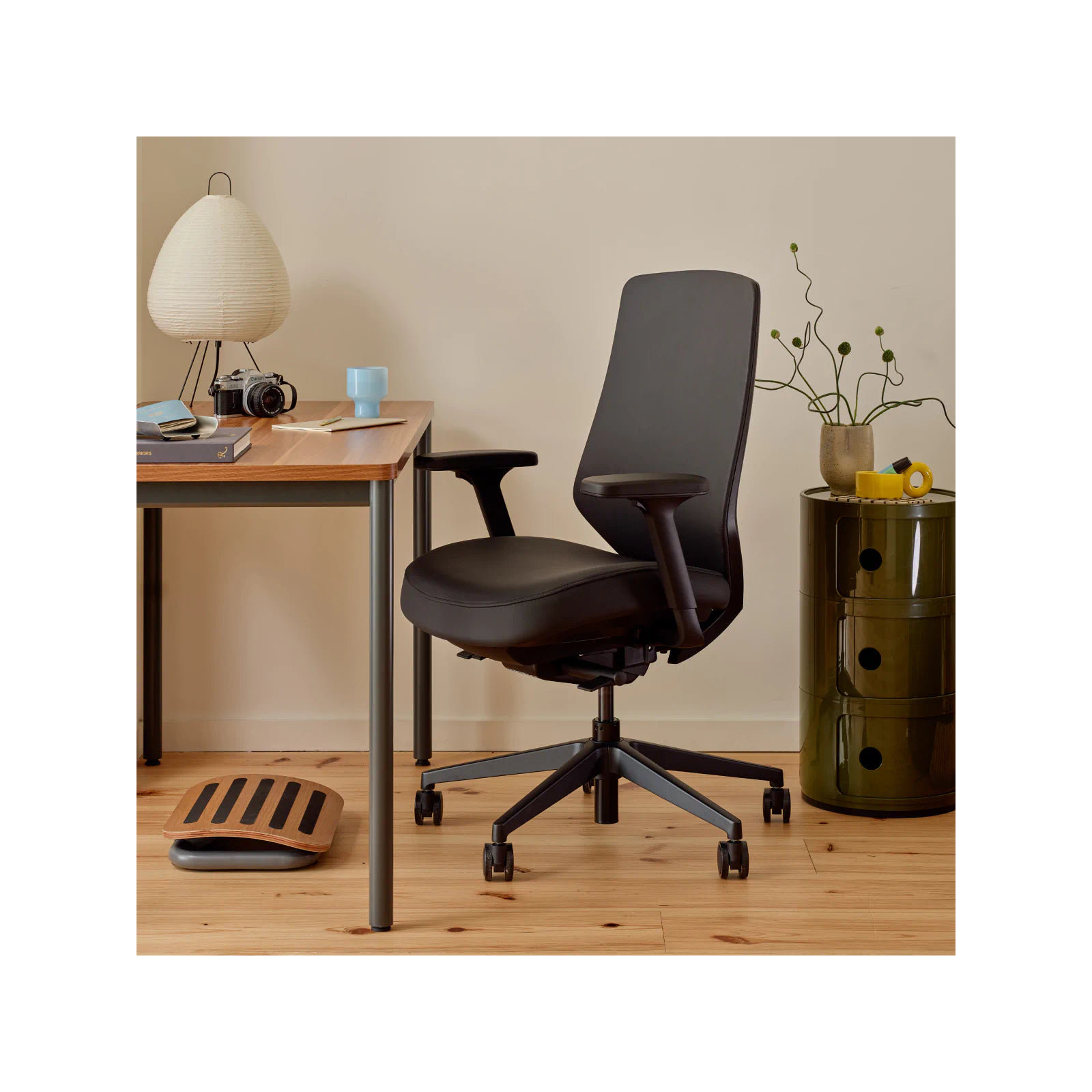 Ergonomic Chair Pro - Leather, Saddle