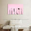 Outils dentaires sur fond rose-686225794