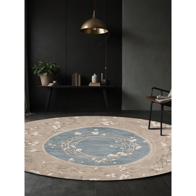 Tapis gris soyeux et moelleux