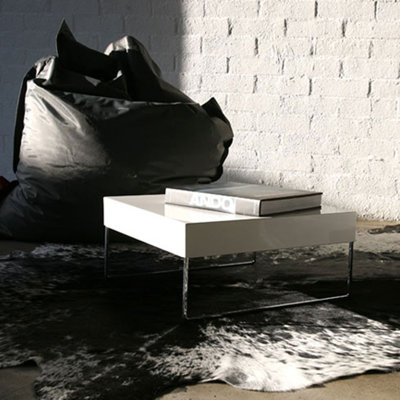 Tapis noir en cuir de vache Charline
