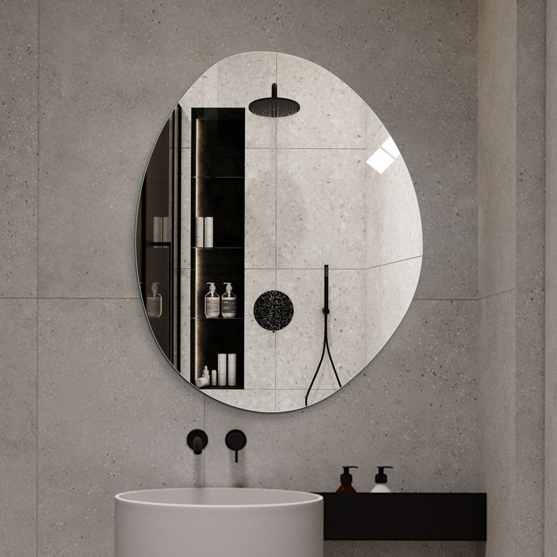 Miroir mural asymétrique pour salle de bain
