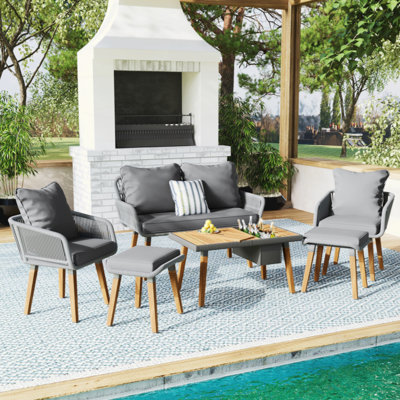 Ensemble de patio en corde 6 pièces avec table de bar en bois d'acacia Rietie | Seau à glace, sièges profonds et 2 tabourets pour les réceptions en plein air