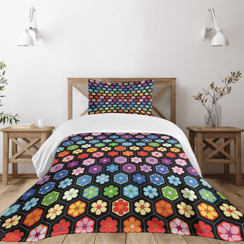 Colorful Floral Pattern Twin Quilted Bedspread Set