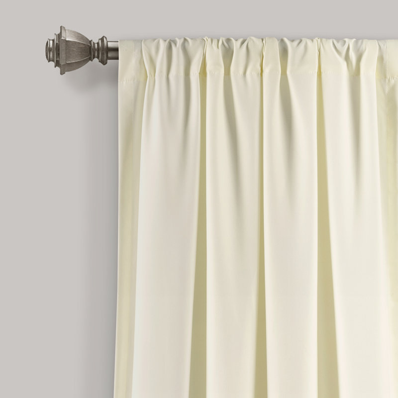 Paire de rideaux transparents de couleur unie avec œillets