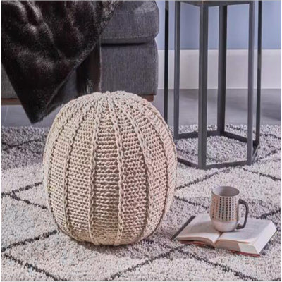 POUF TRICOTÉ