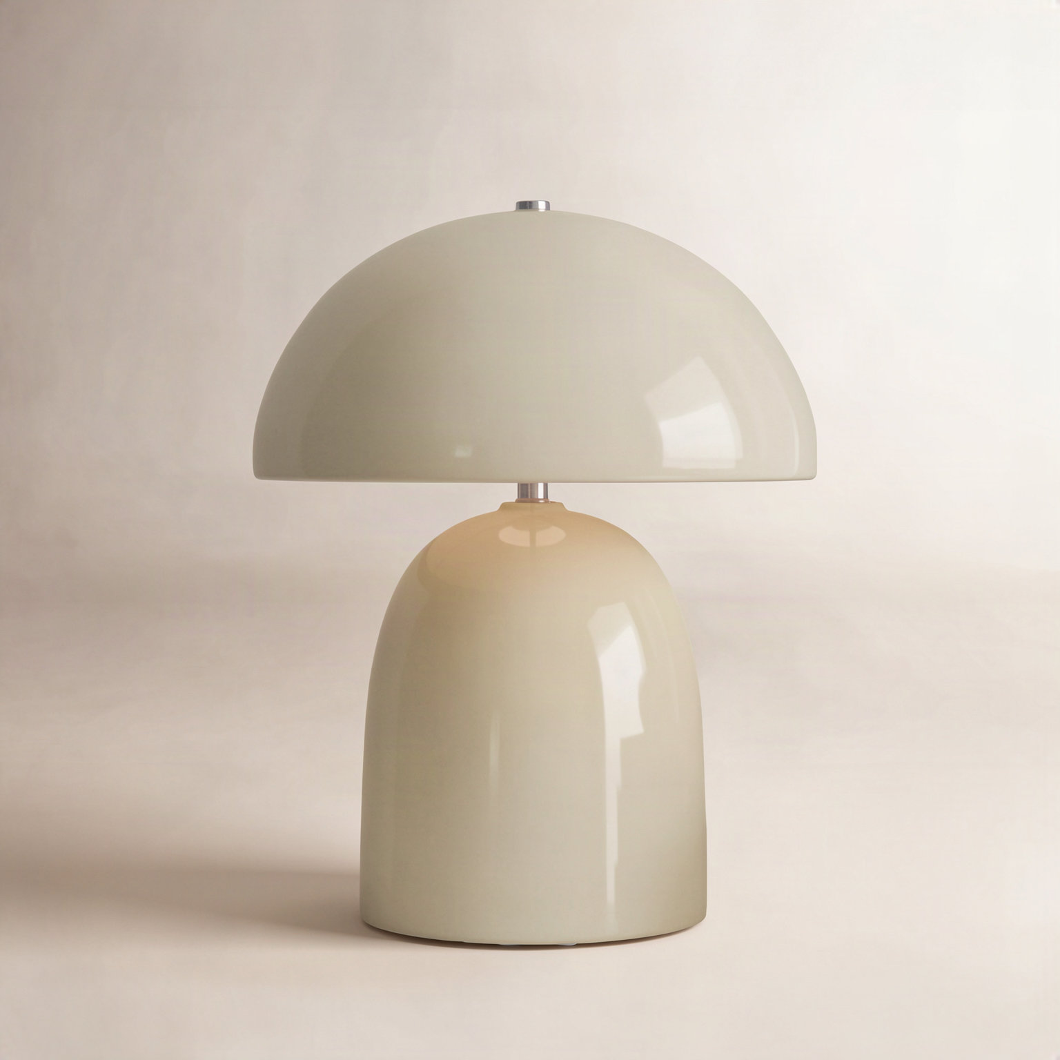 Hardacre Ceramic Table Lamp, Vanilla