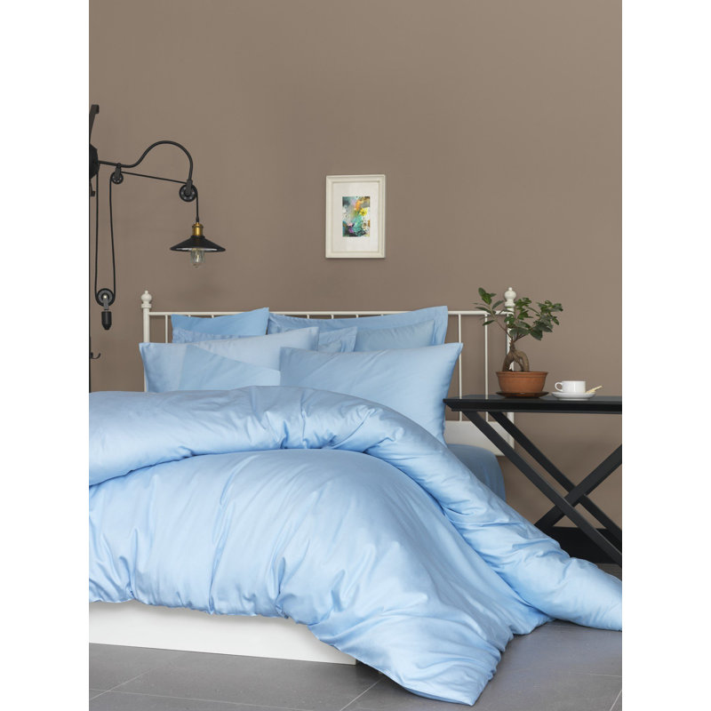 Luxury Satin Quilt Cover Set, 100% Cotton, 240 x 87 in | 210 Thread Count, Envelope Pillowcases (2 pcs) | Elegant Blue Color, Button Closure, Machine Washable at 86°F | Soft, Durable & Stylish Bedding