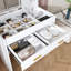 Bureau de coiffeuse à plateau rabattable avec miroir lumineux à DEL réglable et prise USB intégrée - coiffeuse de maquillage blanche avec 2 tiroirs, rangement ouvert et crochets à bijoux