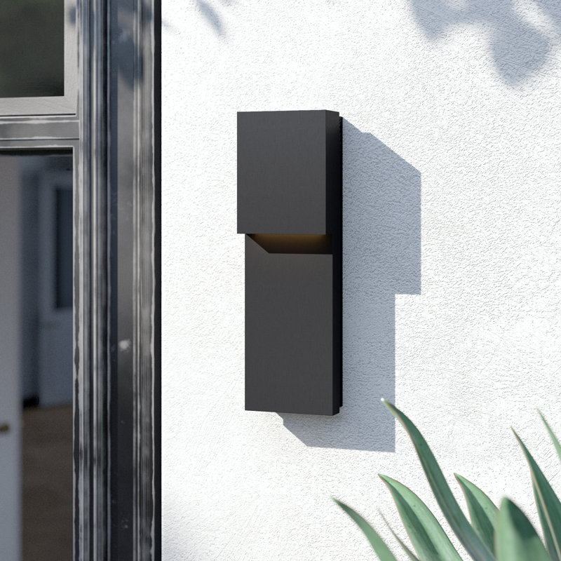 Dale LED Wall Light, Black