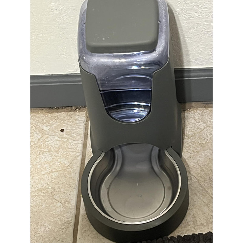 Distributeur automatique de croquettes à gravité avec bol en acier inoxydable, grande capacité, pour chats et chiens.