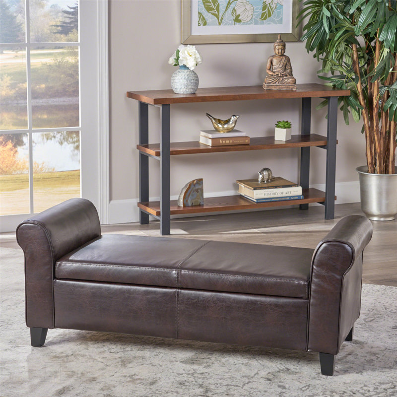 Banc de rangement élégant avec sièges moelleux et intérieur spacieux, parfait pour les intérieurs modernes et classiques.