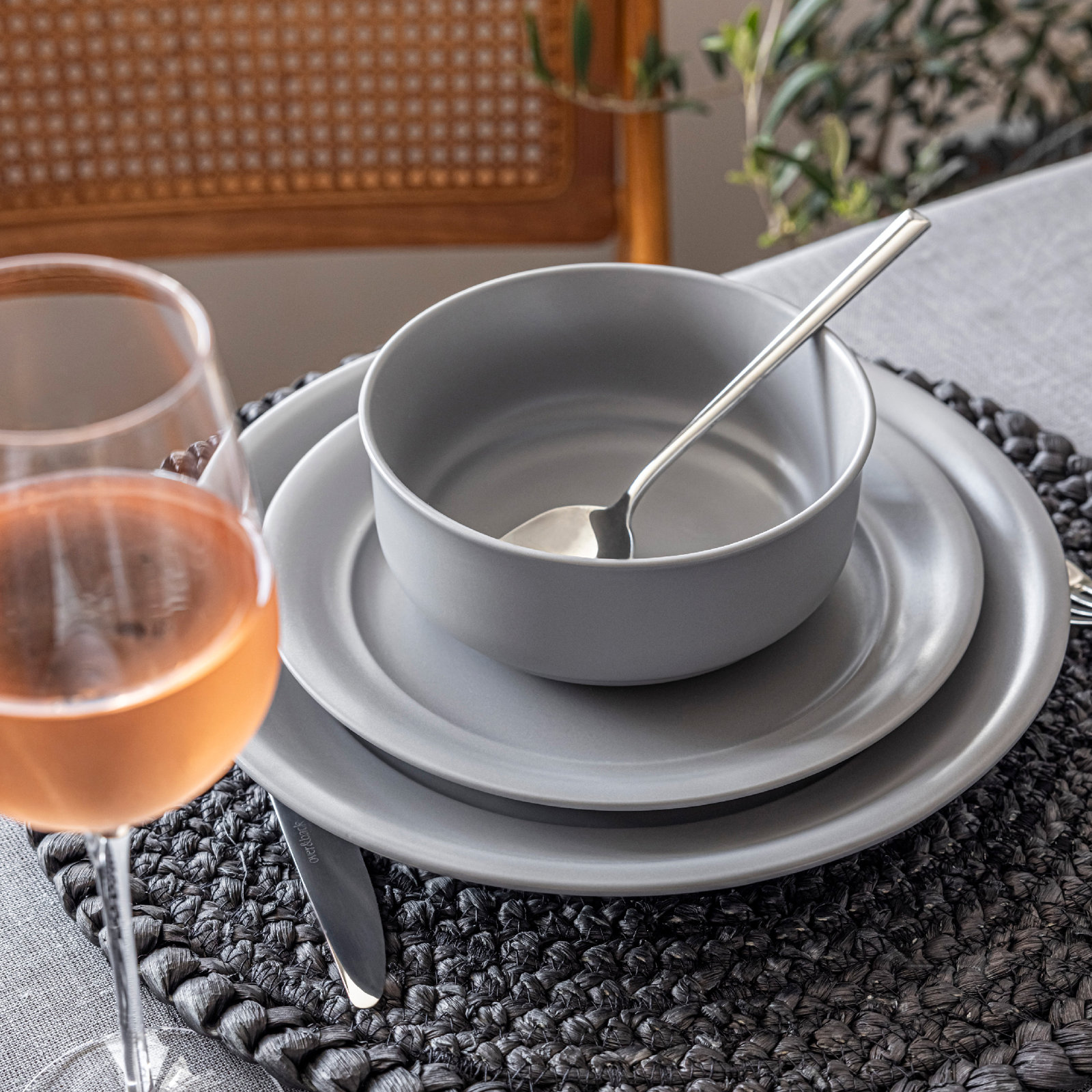 Rimmed Stoneware Cereal Bowl, Gray