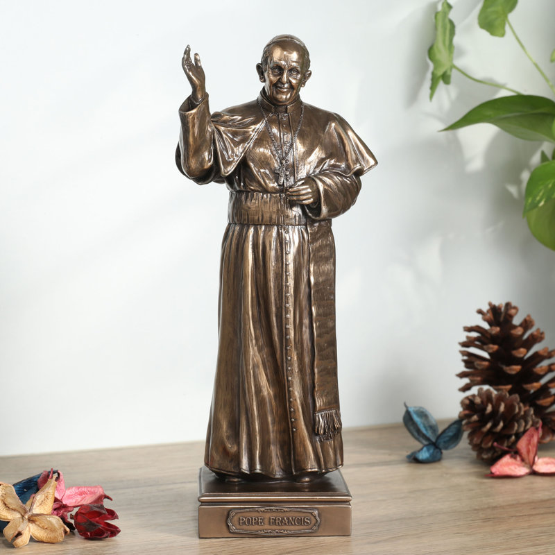 Derval People Statue