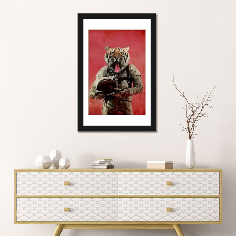 « space tiger », impression sur toile, H 32 po x l 24 po x P 1 po, Papier avec cadre noir, Blanc