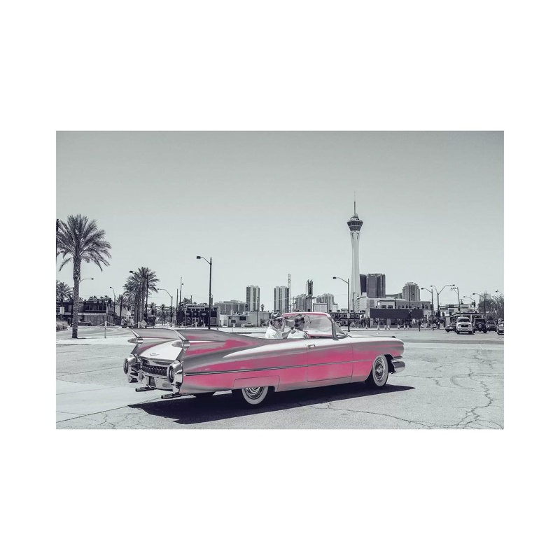 «Retro Pink Car B and W» par Pixy Paper - photographie sur toile tendue, H 8 po x l 12 po x P 0,75 po